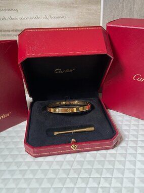 ❄️Cartier bracelet size 17❄️